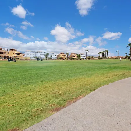 Beautiful Apartmento Amarilla Golf * سان ميغيل ذي أبونا